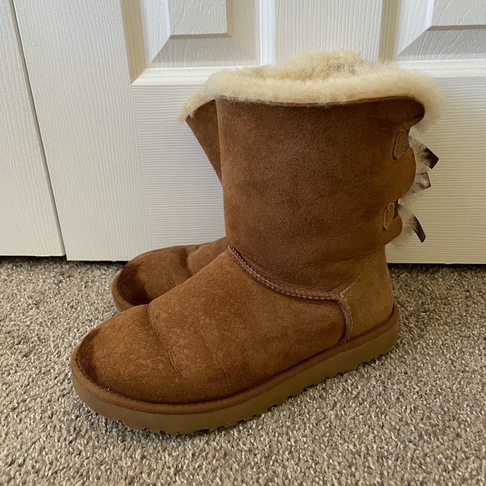 Ugg Bailey Bow - image 1